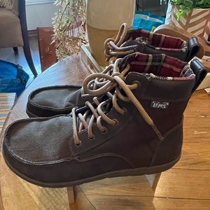 SOLD Men’s size 7.5/Women’s 9 Lems Boulder Hiking Boots
